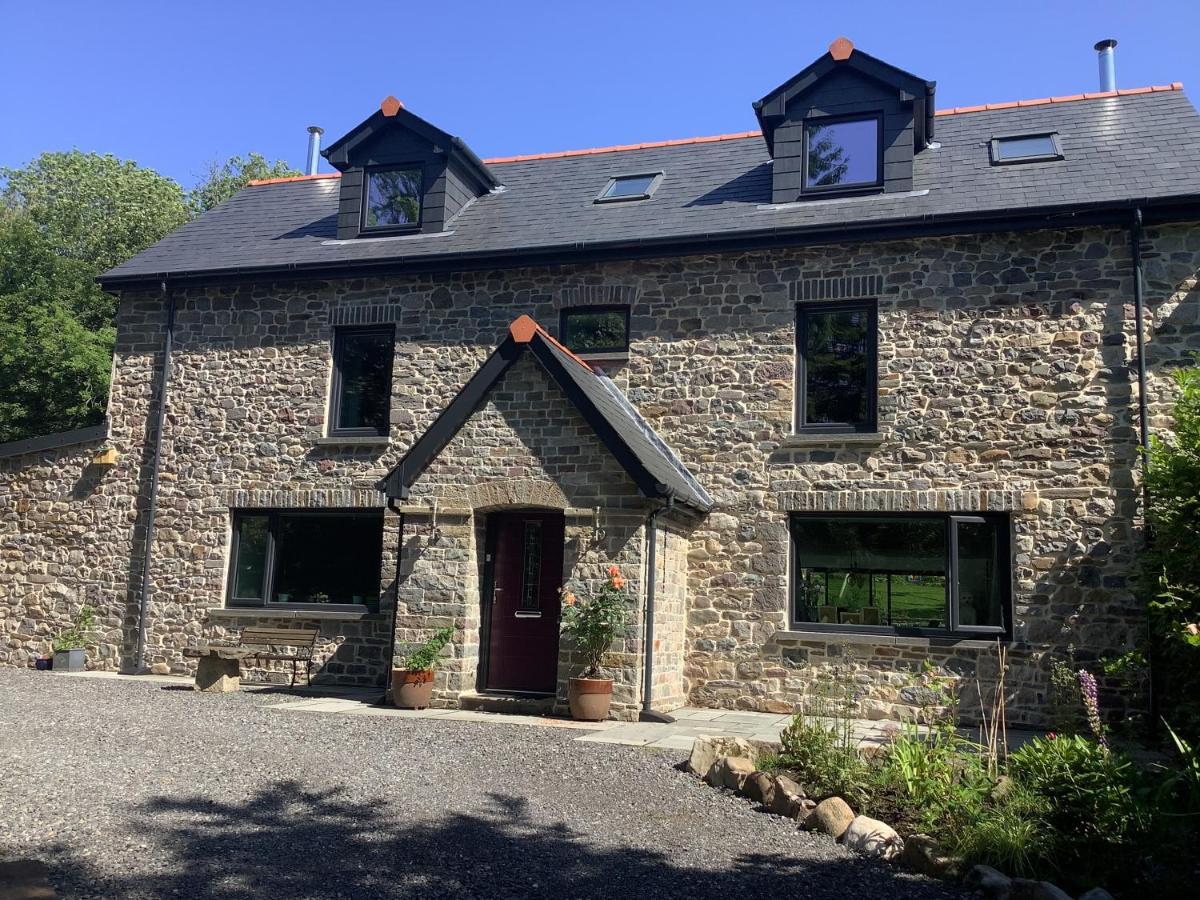 Little London Bed & Breakfast And Glamping Pod Hotel Abercraf Екстериор снимка