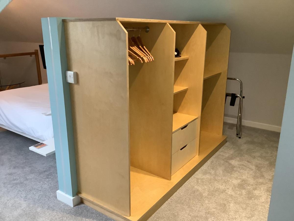 Little London Bed & Breakfast And Glamping Pod Hotel Abercraf Екстериор снимка