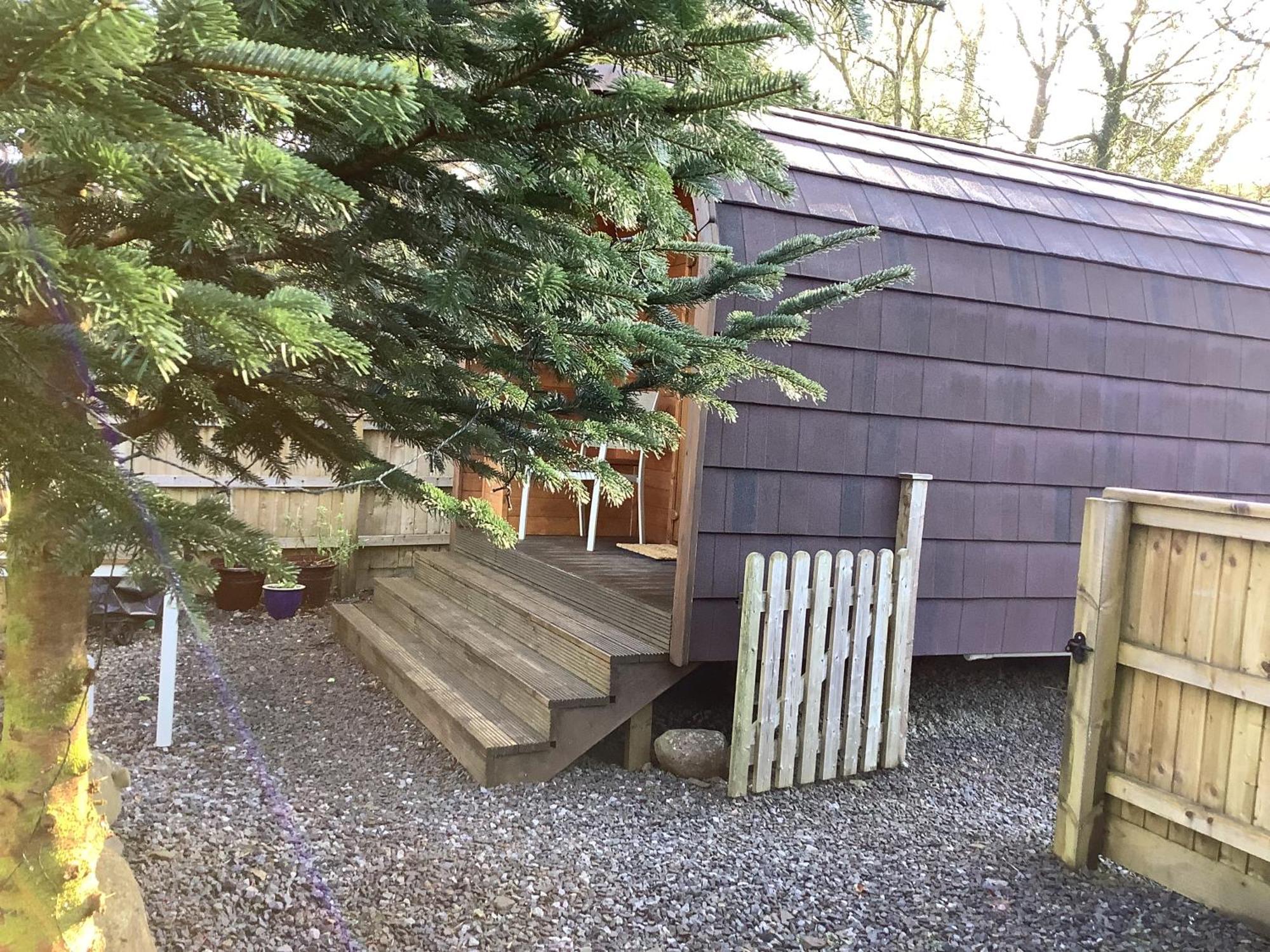 Little London Bed & Breakfast And Glamping Pod Hotel Abercraf Екстериор снимка