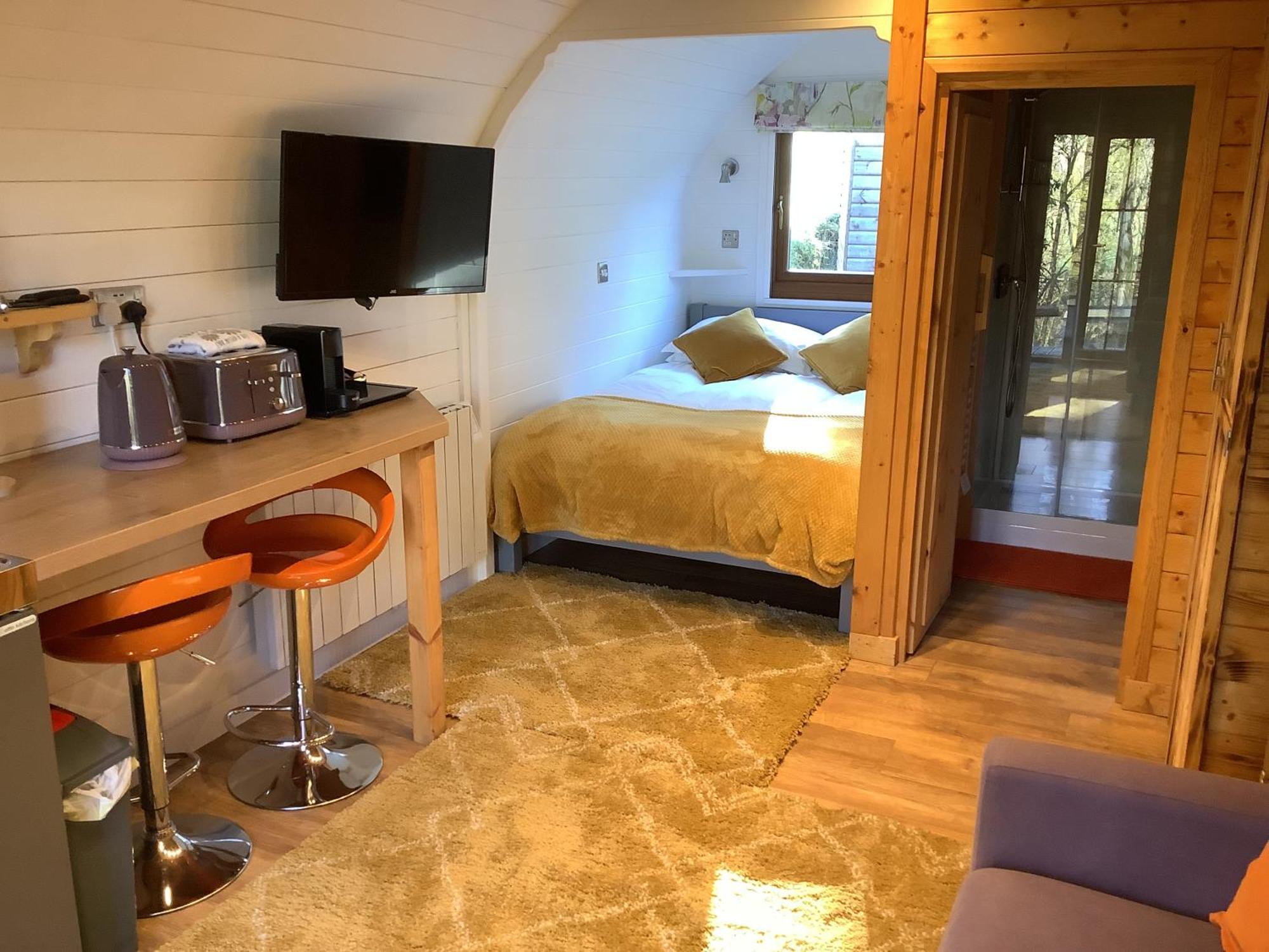 Little London Bed & Breakfast And Glamping Pod Hotel Abercraf Екстериор снимка